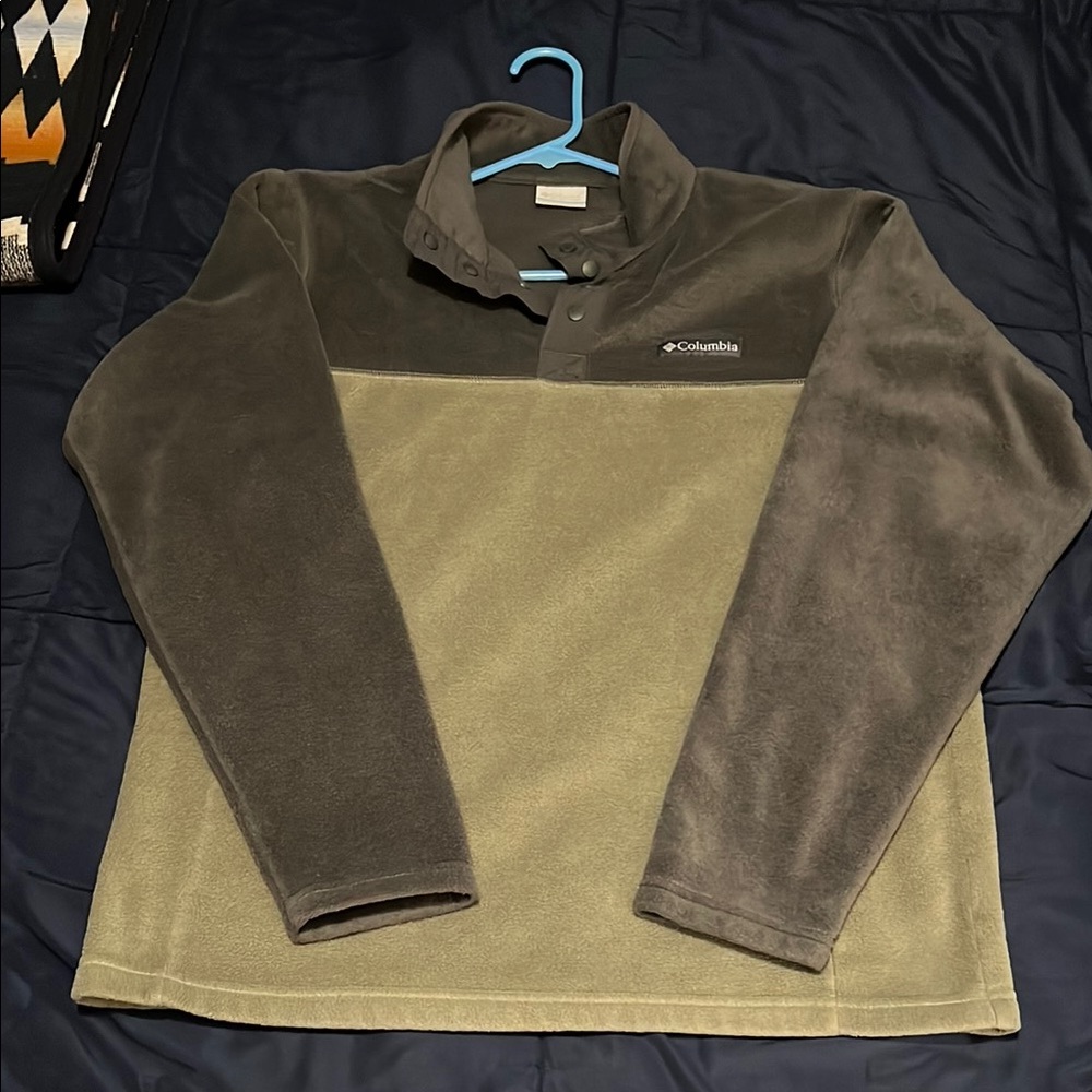 Columbia Olive and Gray Fleece Pullover